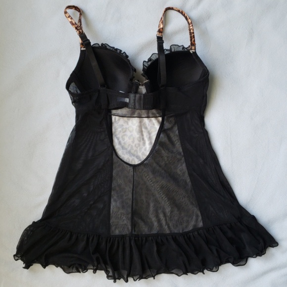 Lingerie with mesh sides and back - Picture 2 of 3